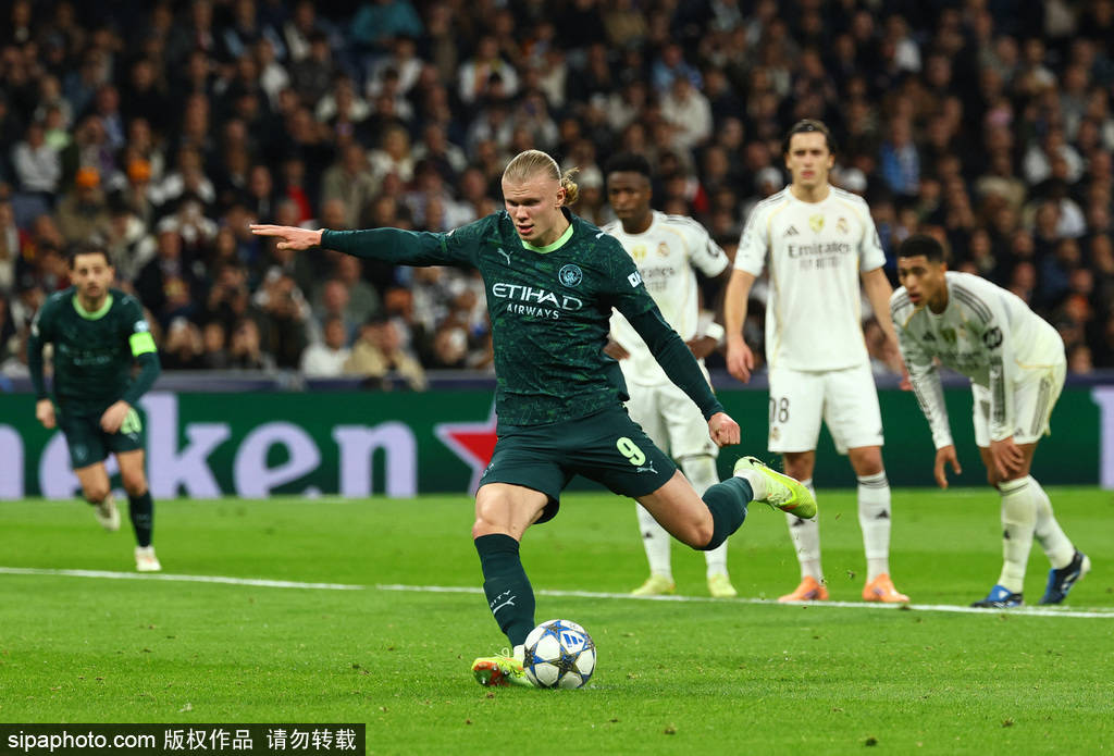 梗王！哈兰德：看到卡拉格我紧张 见基恩得回家喊我爸 